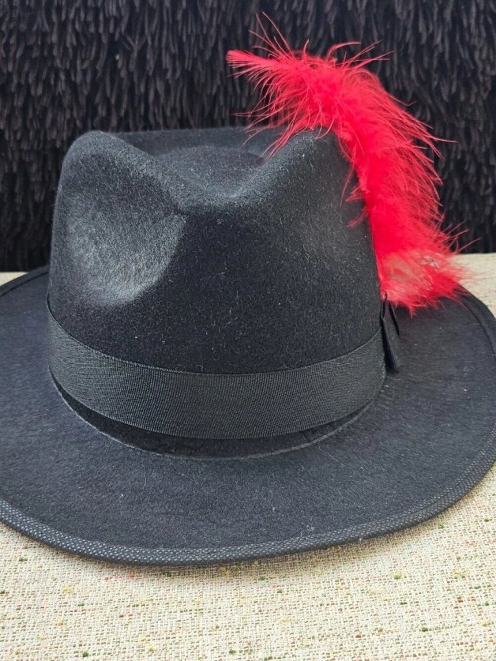 Looking Spooky Women Hat FEDORA Black Fashion Red Fur Halloween Hat One Size - Picture 4 of 11